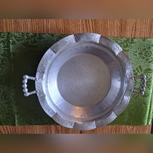 Everlast pie server scalloped edges with handles. Vintage mid century